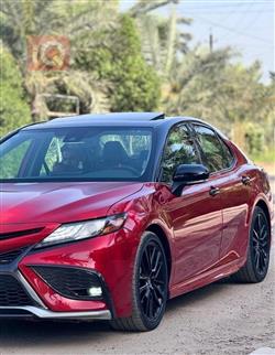 تۆیۆتا کامری